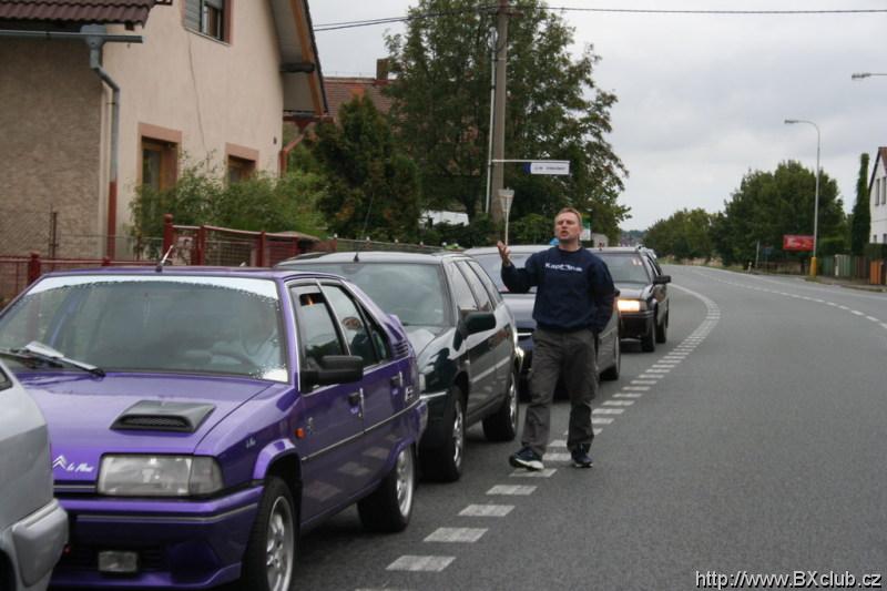 no joooo, kdyz vy ste tam nejak zmizeli, tak jsme jeli za nosem ............. :)))